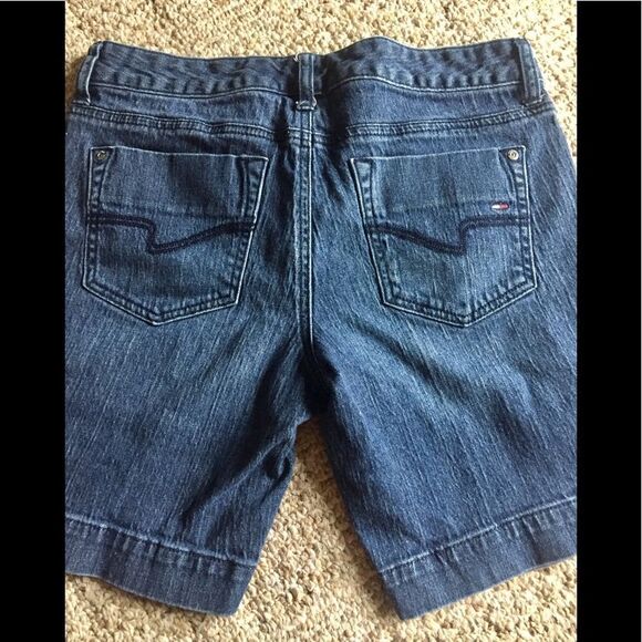 Nice shorts By Tommy Hilfinger - Picture 4 of 4